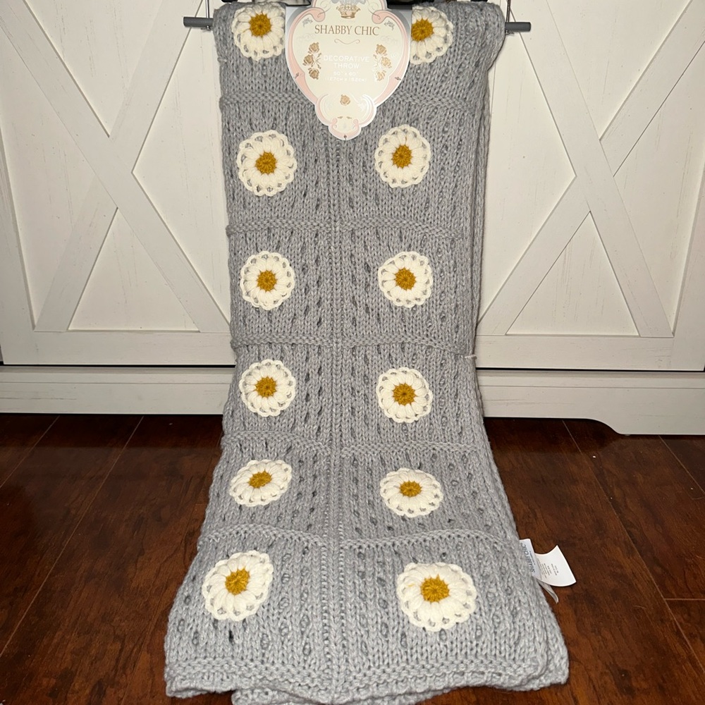 Shabby Chic Crochet Daisy Throw Blanket
